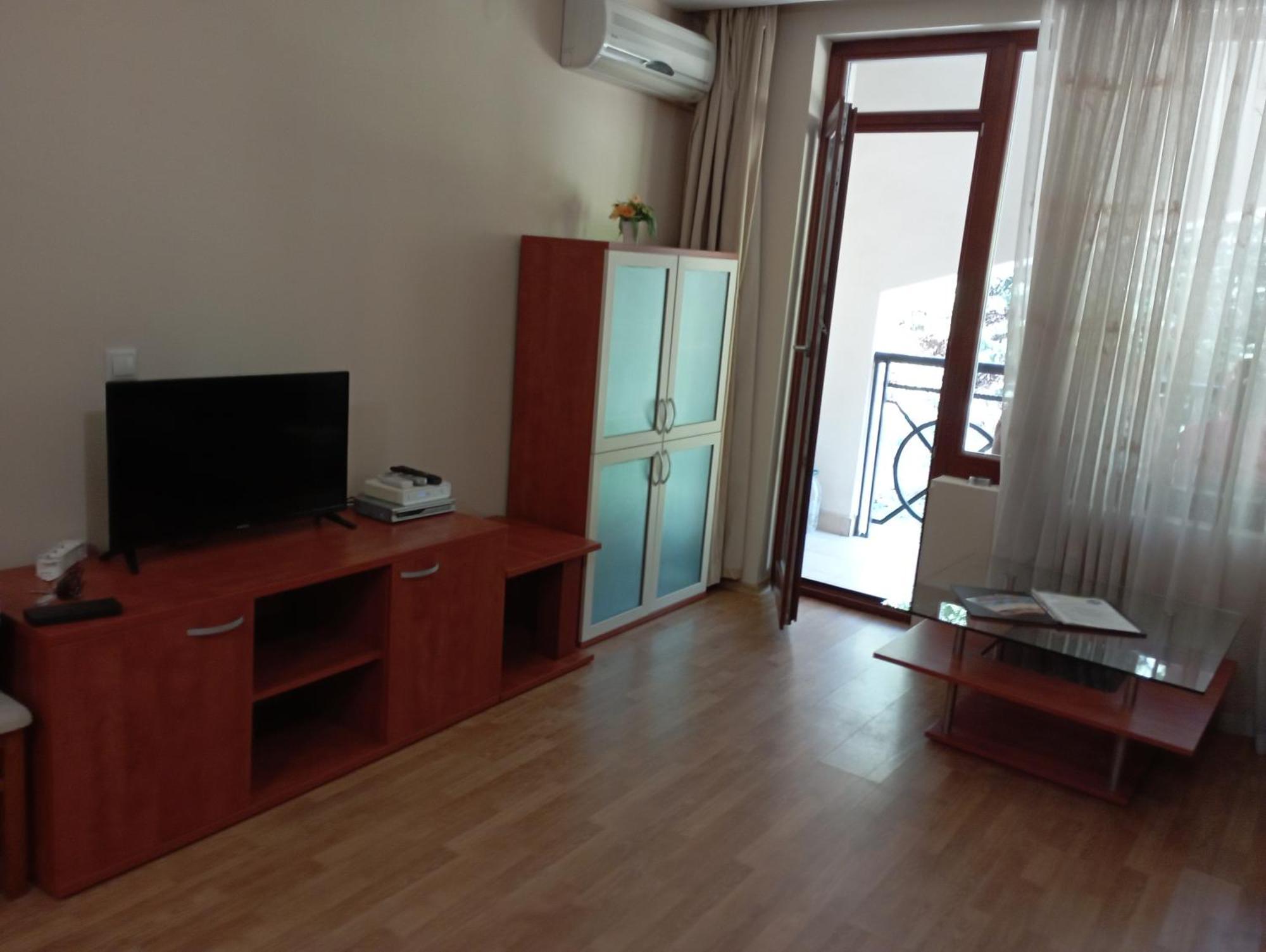 Golden Sands Rentals Apartments Экстерьер фото